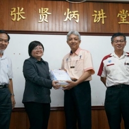 book donation photo  4   640x426 