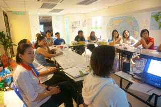 社区生命教育读书会 —《快乐就是正能量》